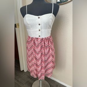 Super Cute Three Pink Hearts Trixie Dress Size M
Like New! Ivory/Coral
Polyester